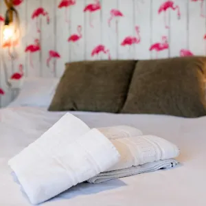En Mariana Pineda, Apartamento Granada